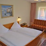 Hotel Garni Sonnenhof 2*